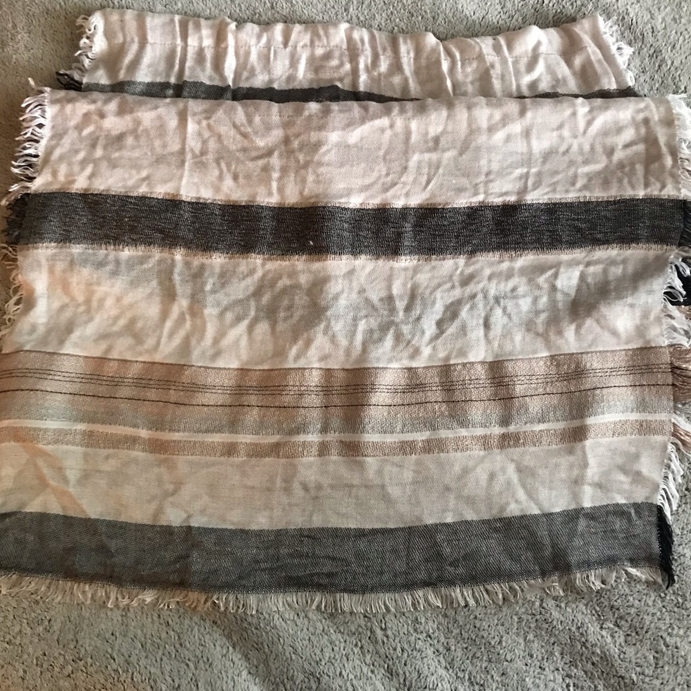 Vera Wang Scarf